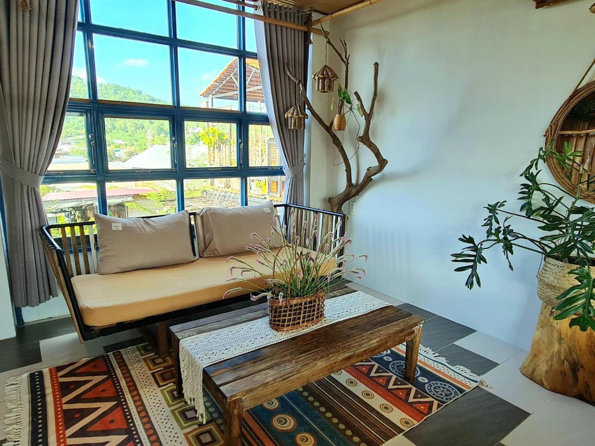 Готель Tinh House Фукуок Екстер'єр фото